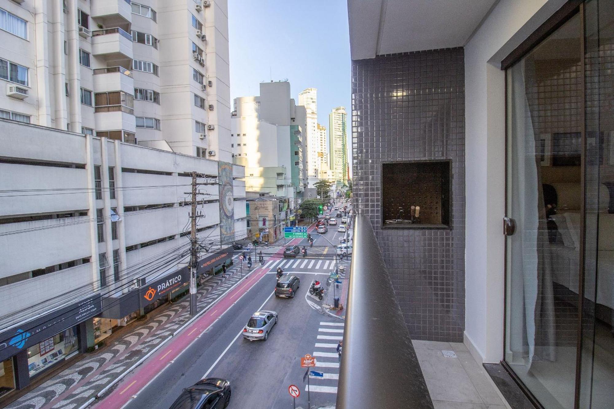 Mau31 - Churrasqueira, Av. Brasil, 3 Dorm * Balneario Camboriu